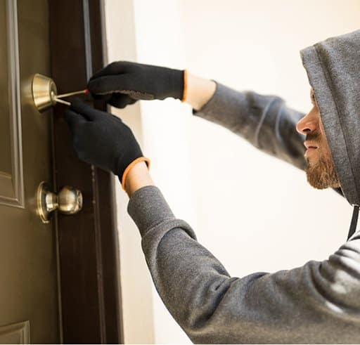 Puertas de seguridad en Madrid | puertas seguridad madrid cambio bobmbillo cerradira puertas blindadas